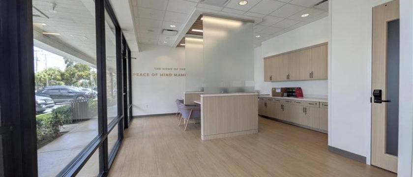 delray-frontdesk